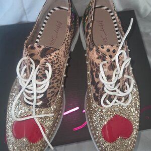Betsey Johnson Pixxy Lace-up Oxfords